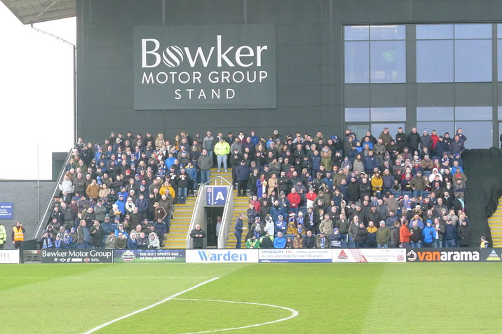 Stockportfans-(seated).JPG