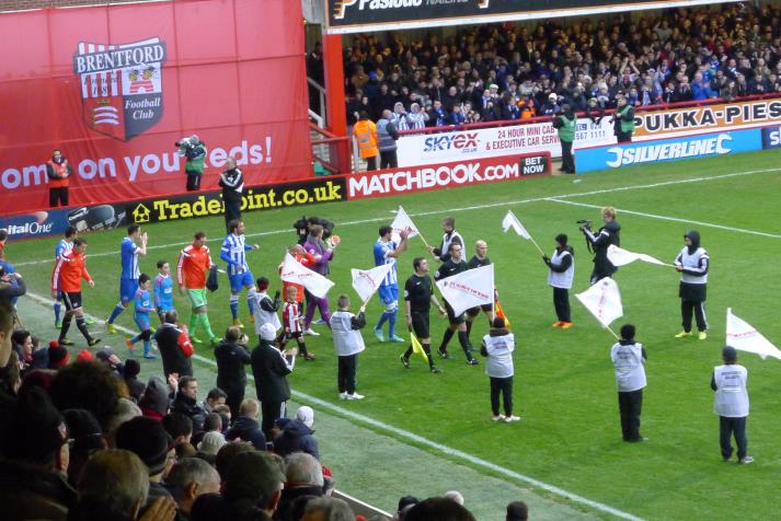 players entering the pitch