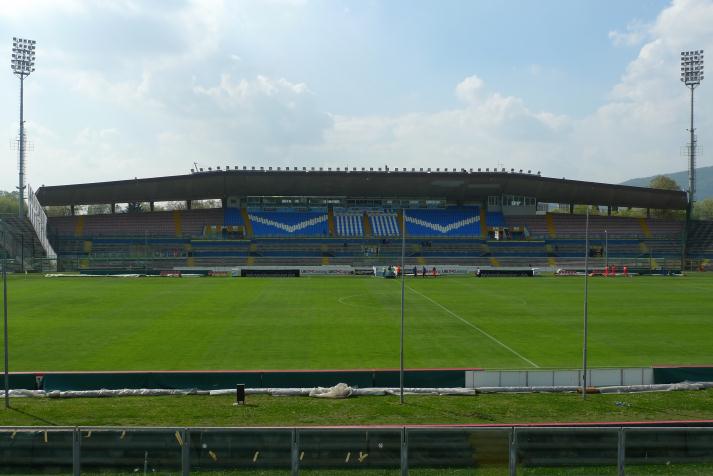 west stand1