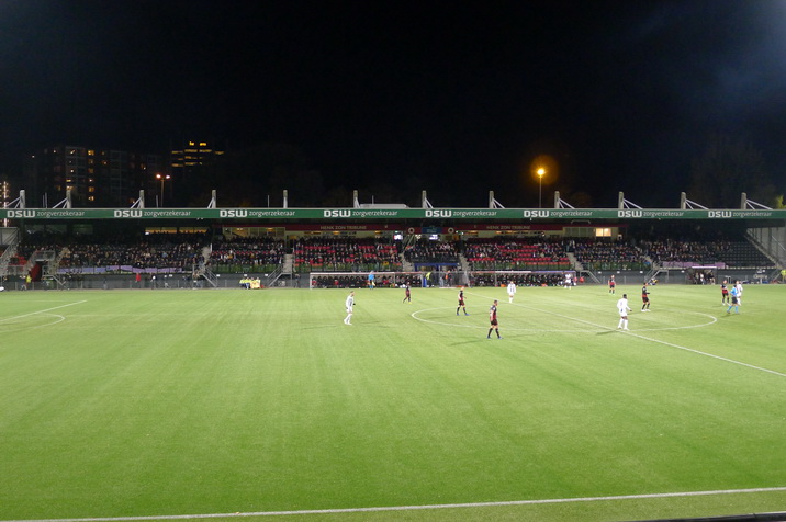 Main-Stand2.JPG