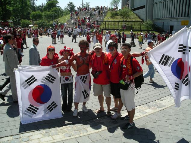 koreafans outside the stadium