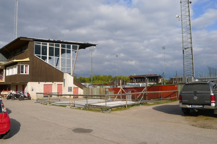 Gamla-Jernvallen-outside.JPG