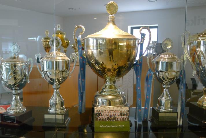 league trophy