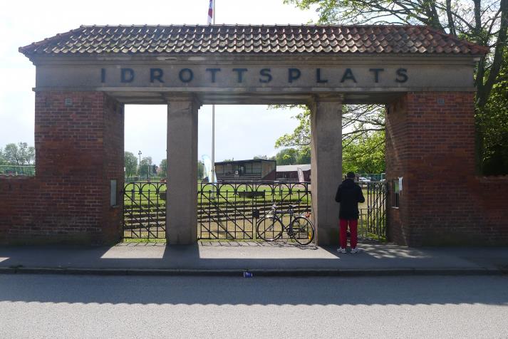 julivallen, entrance