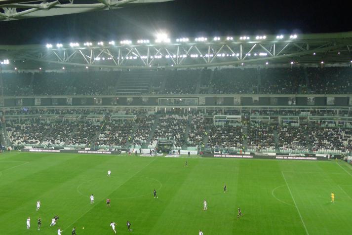 tribuna ovest2