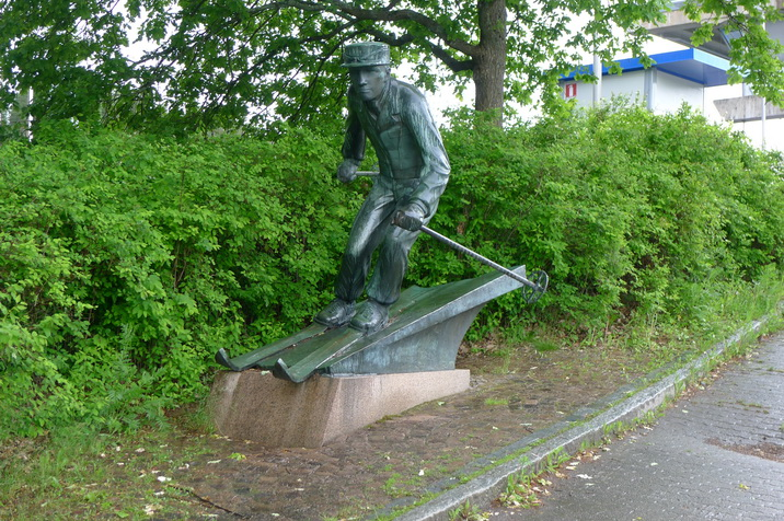 Statue.JPG