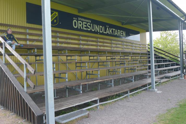 west stand2