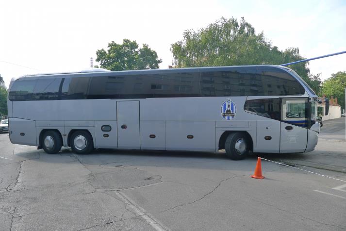 lokomotiva arriving