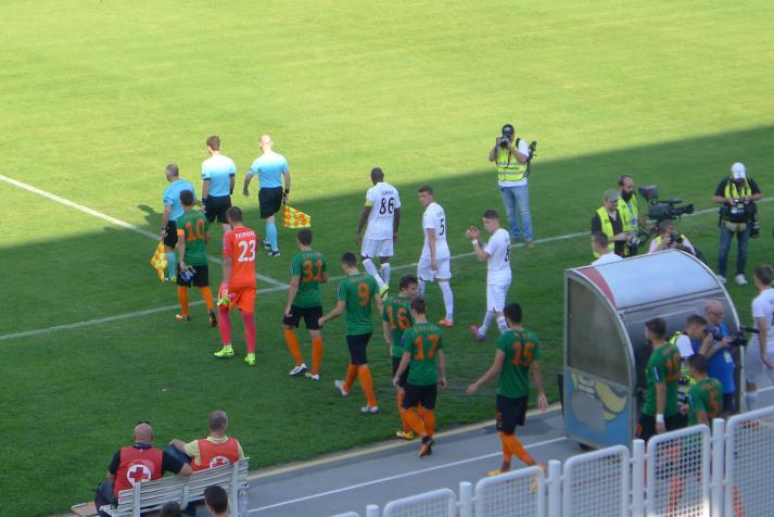 players entering