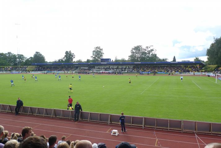 west stand3