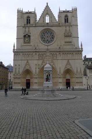 cathedrale saint jean-baptiste