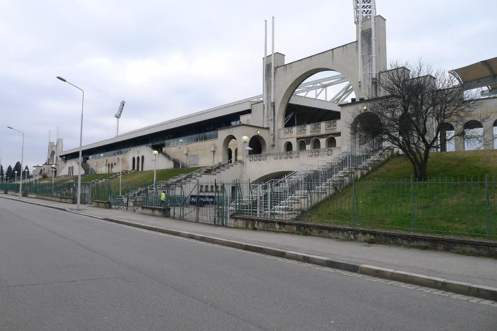 tribune jean bouin, rear