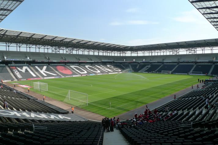 stadiummk, vy