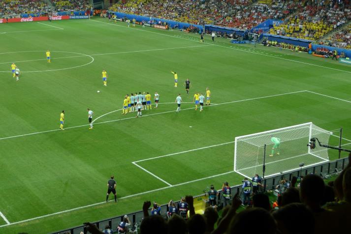free-kick, sweden