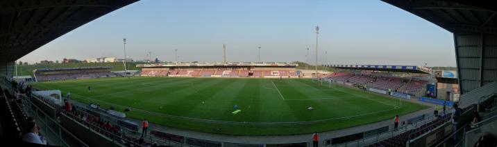 pano, sixfields stadium2