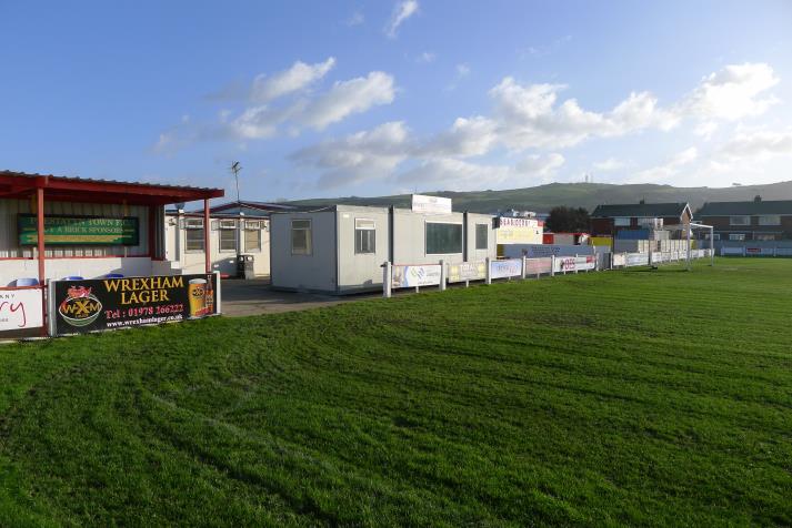 club house end