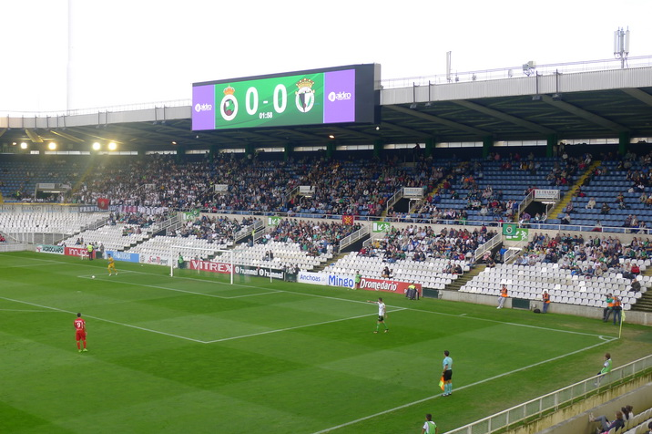 Tribuna-Sur2.JPG