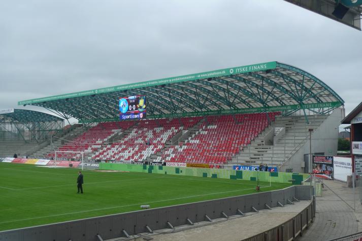 north stand (jyske finans tribunen)
