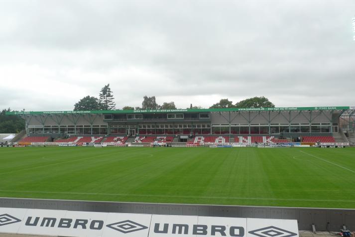 west stand (jyske bank tribunen)
