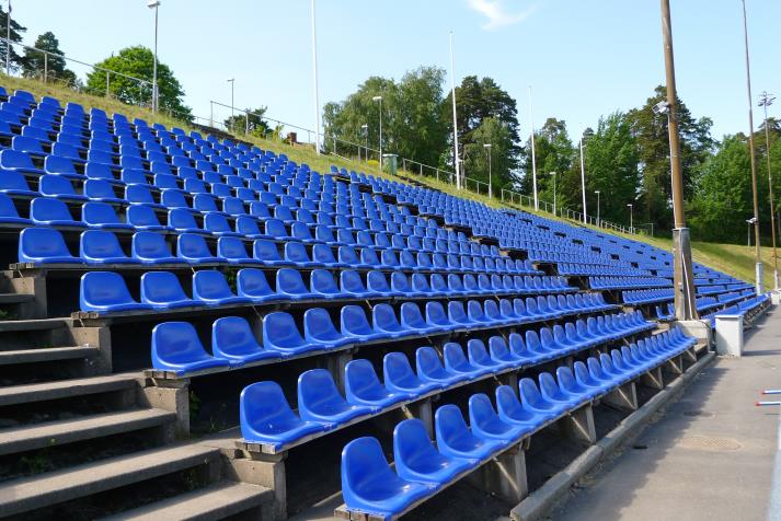 west stand2
