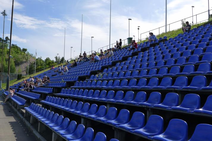 west stand3