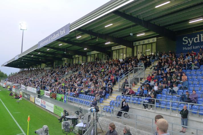 west stand2