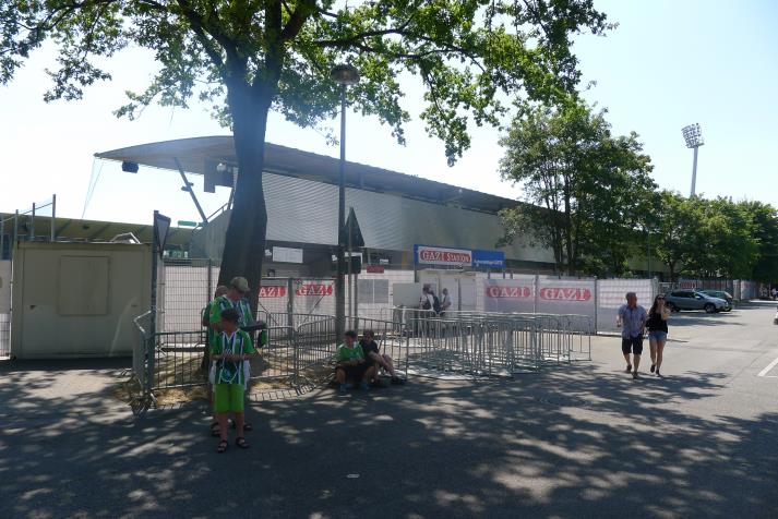 north stand, rear