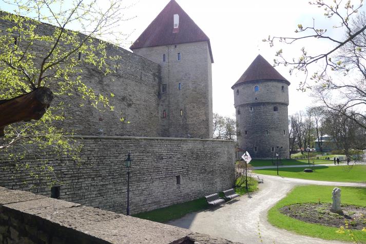 old town wall2