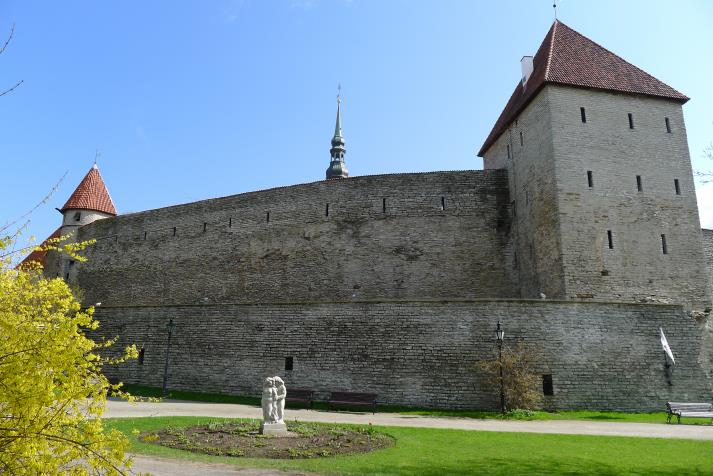 old town wall3