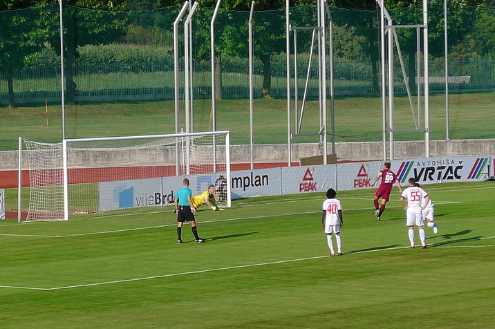 1-0.JPG