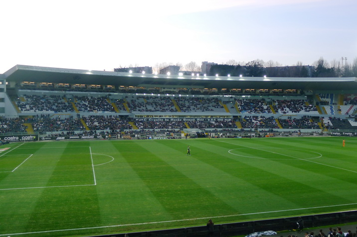 West-Stand2.jpg