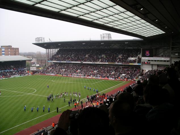 bobby moore stand2