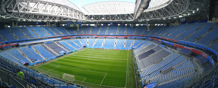 Pano-Stadion-St-Petersburg2.JPG
