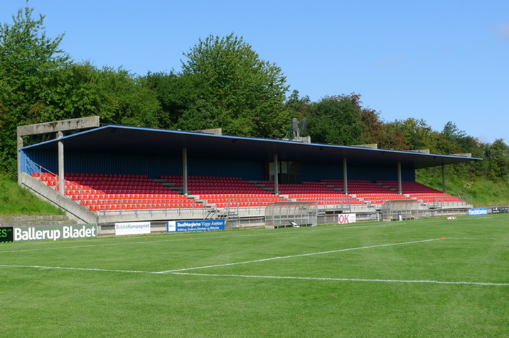 West-Stand.JPG