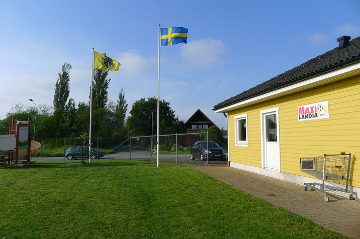 Flags.JPG
