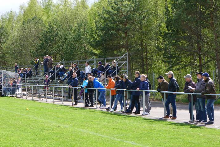 west stand4