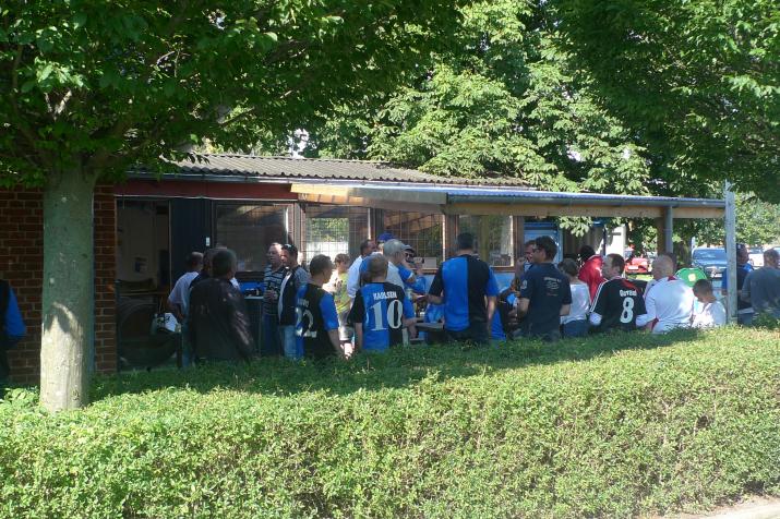 fans, outside