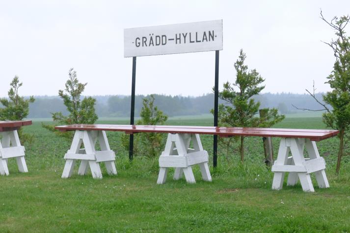 benches (west2)