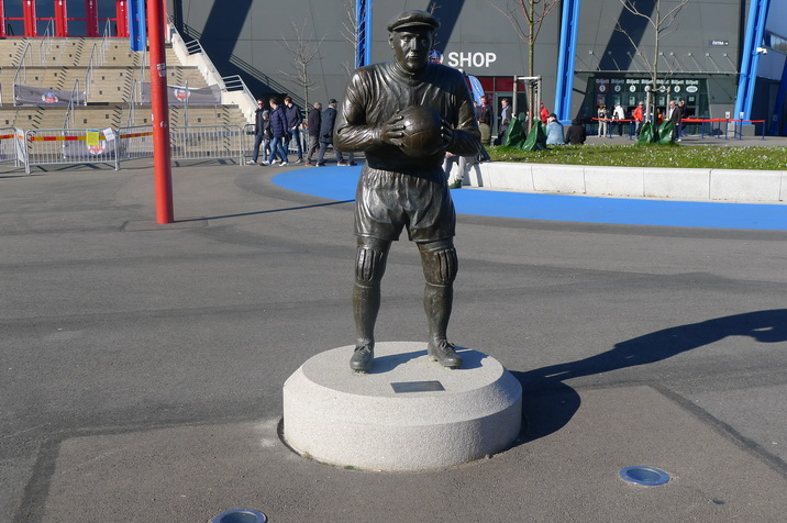 Statue-Kalle-Svensson.JPG