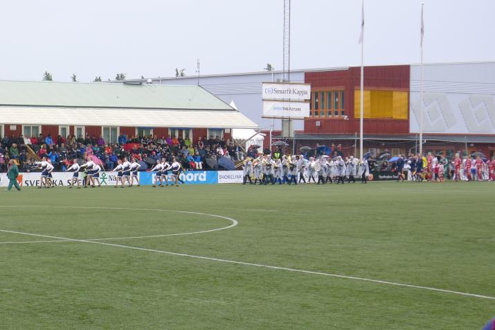 players entering