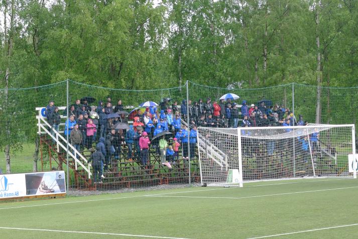 west stand2