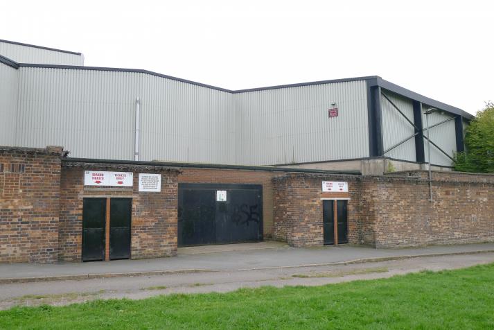 bycars road end,, rear2