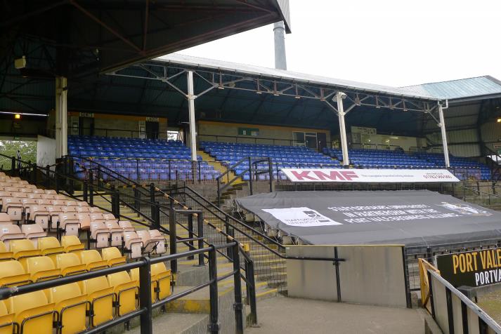 corner stand