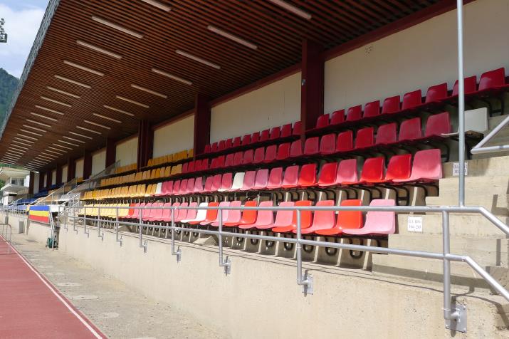 west stand2