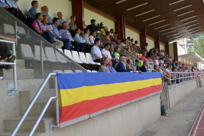 west stand6