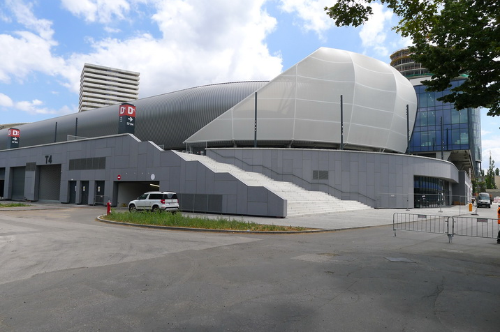 NW-corner-rear.JPG