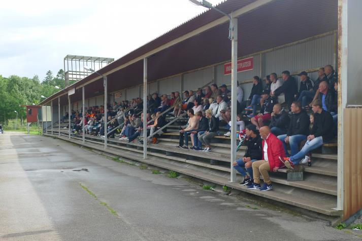 west stand2