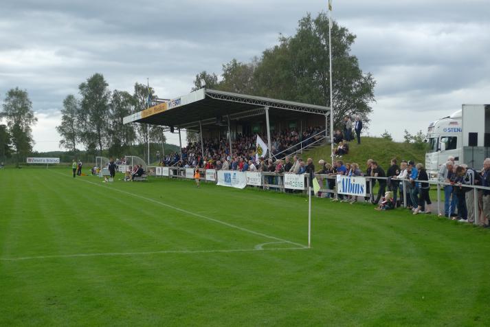 west stand4