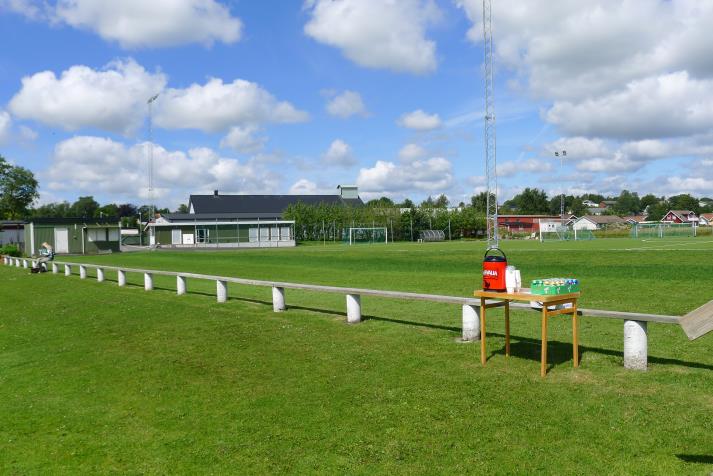 north side, benches2