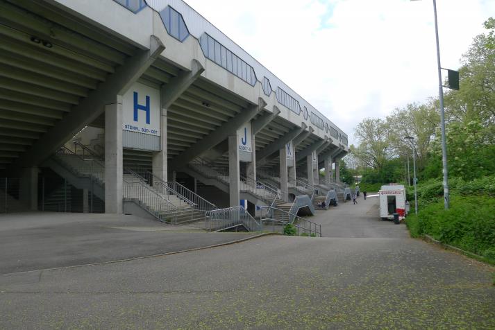 osttrib&uuml;ne, rear